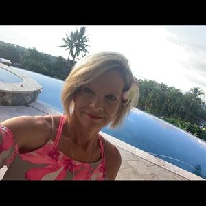 Meet your Posher, Laurie